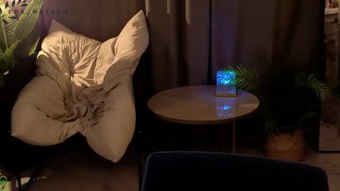 Snapshot of eva_natsumi chatting on November 2025 04:51:02 PM Eva online show from November 2025 04:51:02 PM