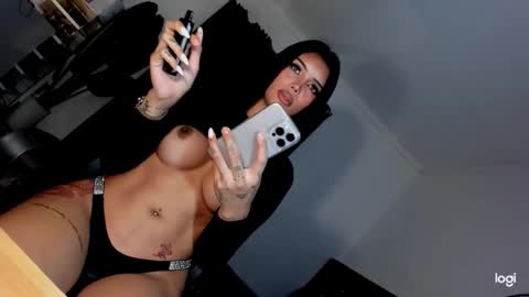 Snapshot of eva_penelope chatting on March 2026 02:06:02 AM EVA online show from March 2026 02:06:02 AM