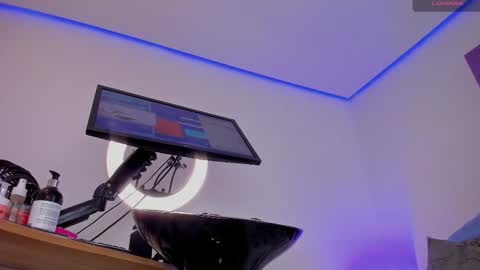 Snapshot of eva_rain chatting on November 2025 04:13:02 AM Eva online show from November 2025 04:13:02 AM