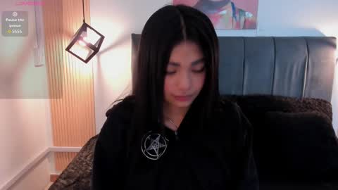 Eva   Emily online show from September 2025 12:05:02 PM