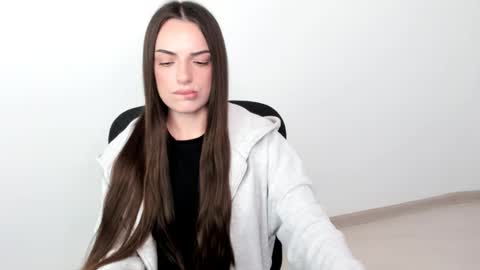 Snapshot of eva_rossee_ chatting on January 2025 08:32:01 PM Eva online show from January 2025 08:32:01 PM