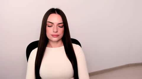 Snapshot of eva_rossee_ chatting on February 2025 05:29:01 PM Eva online show from February 2025 05:29:01 PM