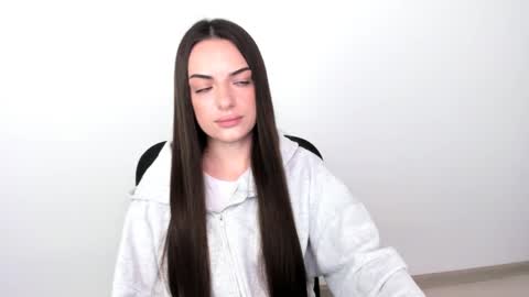 Snapshot of eva_rossee_ chatting on February 2025 01:33:01 PM Eva online show from February 2025 01:33:01 PM