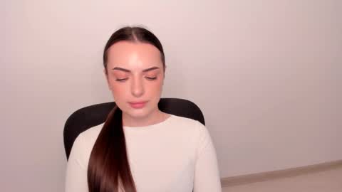 Snapshot of eva_rossee_ chatting on March 2025 05:46:01 PM Eva online show from March 2025 05:46:01 PM