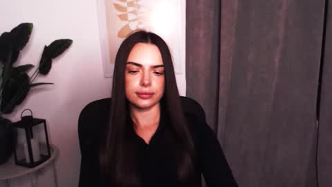 Eva online show from December 2025 08:38:01 PM