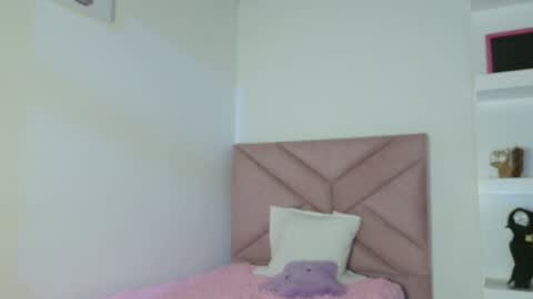 Eva Sin online show from May 2026 12:30:01 AM