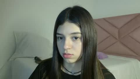 Eva Sin online show from May 2026 11:45:02 PM
