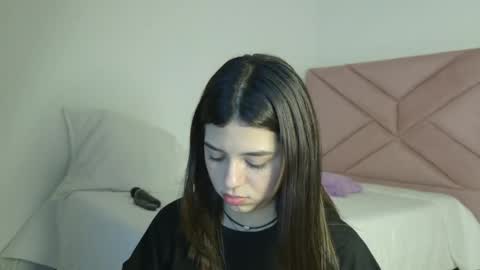 Eva Sin online show from May 2026 12:18:01 AM