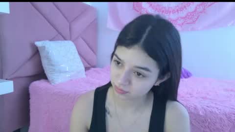Snapshot of eva_sin18 chatting on July 2026 07:35:01 PM Eva Sin online show from July 2026 07:35:01 PM