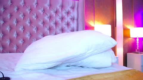 Snapshot of evaa_cloee chatting on March 2025 07:49:02 AM EVA CLOEE online show from March 2025 07:49:02 AM