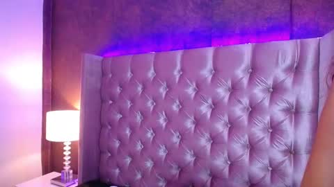 Snapshot of evaa_cloee chatting on March 2025 05:57:02 AM EVA CLOEE online show from March 2025 05:57:02 AM