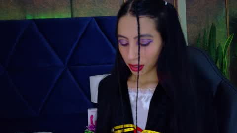 Snapshot of evaa_cloee chatting on October 2025 01:06:02 AM EVA CLOEE online show from October 2025 01:06:02 AM