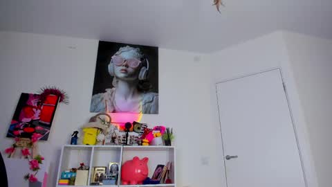 Eva online show from May 2026 12:11:02 PM
