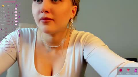 Eva  online show from February 2025 05:34:01 AM