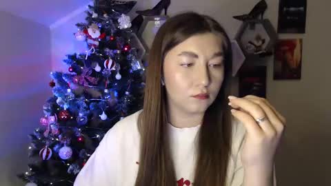 Snapshot of evachaturbatte chatting on December 2025 07:35:01 AM Evachaturbatte online show from December 2025 07:35:01 AM