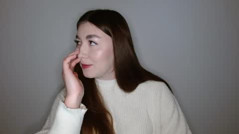 Evachaturbatte online show from April 2026 05:21:01 AM