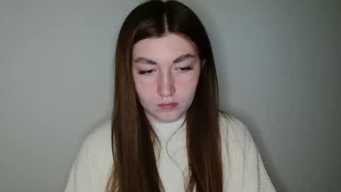 Snapshot of evachaturbatte chatting on April 2026 05:33:02 PM Evachaturbatte online show from April 2026 05:33:02 PM