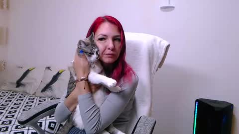 EvadesireONE online show from May 2026 06:27:01 PM