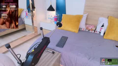 Snapshot of evadnestein chatting on September 2025 07:02:02 PM Evadne online show from September 2025 07:02:02 PM