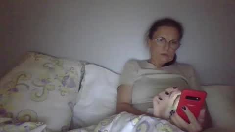 Snapshot of evaglad chatting on October 2025 05:19:02 PM evaglad online show from October 2025 05:19:02 PM