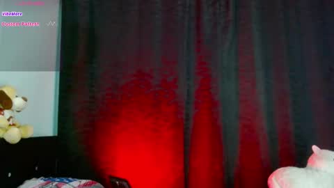 Snapshot of evah_lee chatting on October 2025 02:06:01 AM Evah Lee online show from October 2025 02:06:01 AM