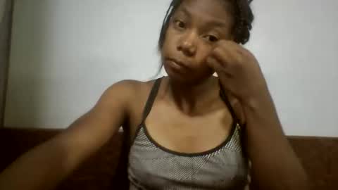 Snapshot of evahaldy chatting on November 2025 06:51:01 PM evahaldy online show from November 2025 06:51:01 PM