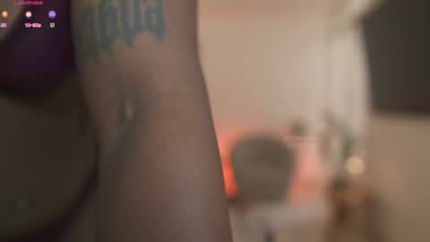 evajacksss_ online show from May 2026 12:10:01 PM