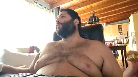 Snapshot of evaluz93 chatting on April 2026 06:14:02 PM evaluz93 online show from April 2026 06:14:02 PM