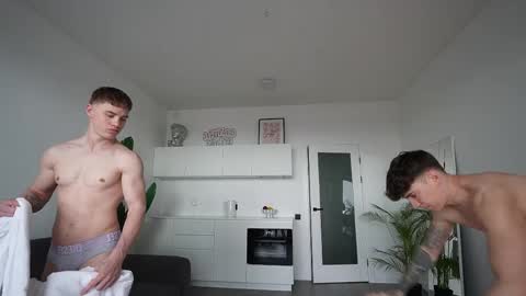 evan_white_ online show from May 2026 09:05:02 AM