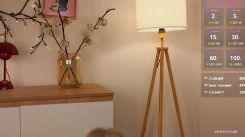 Snapshot of evangel1ne chatting on December 2024 11:33:01 AM evangel1ne online show from December 2024 11:33:01 AM