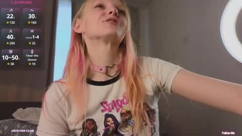 Snapshot of evangel1ne chatting on February 2025 02:35:02 PM evangel1ne online show from February 2025 02:35:02 PM