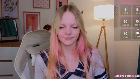 Snapshot of evangel1ne chatting on March 2025 08:02:02 AM evangel1ne online show from March 2025 08:02:02 AM