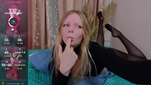 Snapshot of evangel1ne chatting on October 2025 09:46:02 PM evangel1ne online show from October 2025 09:46:02 PM