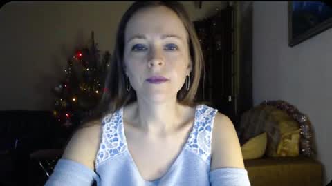 Snapshot of evangeline06 chatting on December 2024 09:31:01 AM YourMistress online show from December 2024 09:31:01 AM