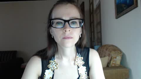 Snapshot of evangeline06 chatting on March 2026 09:05:01 AM YourMistress online show from March 2026 09:05:01 AM