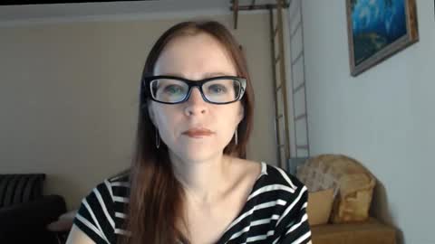 Snapshot of evangeline06 chatting on March 2026 08:40:02 AM YourMistress online show from March 2026 08:40:02 AM