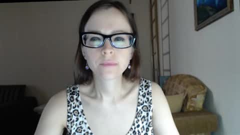 Snapshot of evangeline06 chatting on March 2026 09:03:02 AM YourMistress online show from March 2026 09:03:02 AM