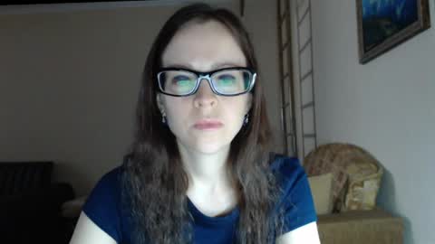 Snapshot of evangeline06 chatting on April 2026 09:10:01 AM YourMistress online show from April 2026 09:10:01 AM