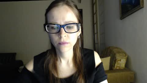 Snapshot of evangeline06 chatting on April 2026 09:04:01 AM YourMistress online show from April 2026 09:04:01 AM