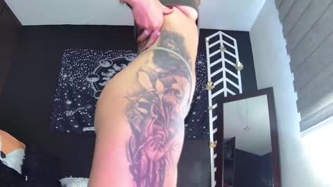 Snapshot of evangelinecors chatting on September 2025 06:55:01 PM Eva online show from September 2025 06:55:01 PM