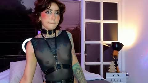 Snapshot of evangelyne1 chatting on January 2025 03:33:01 PM Evangelyne online show from January 2025 03:33:01 PM