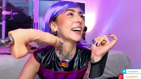 Snapshot of evangelyne1 chatting on January 2025 06:40:02 PM Evangelyne online show from January 2025 06:40:02 PM