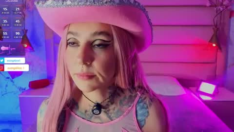 Evangelyne online show from April 2026 04:04:02 PM