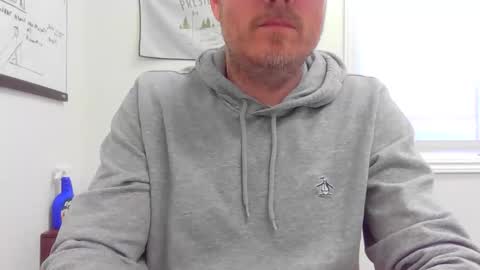 Snapshot of evans008 chatting on April 2026 03:46:02 PM EvanS online show from April 2026 03:46:02 PM