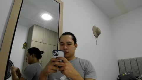 Snapshot of evans_king chatting on March 2026 12:22:01 PM Evan online show from March 2026 12:22:01 PM