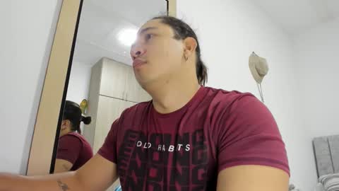 Snapshot of evans_king chatting on April 2026 04:16:01 PM Evan online show from April 2026 04:16:01 PM