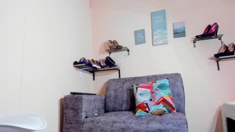 evapalmer_1 online show from February 2026 09:47:02 AM