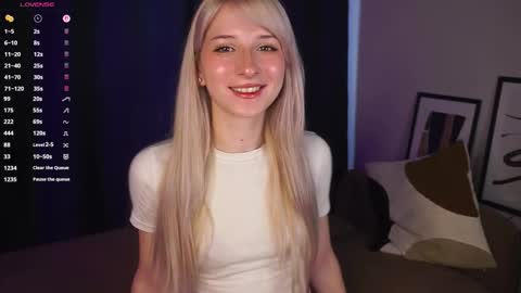 Snapshot of evaqt chatting on September 2025 07:34:01 AM Eva online show from September 2025 07:34:01 AM