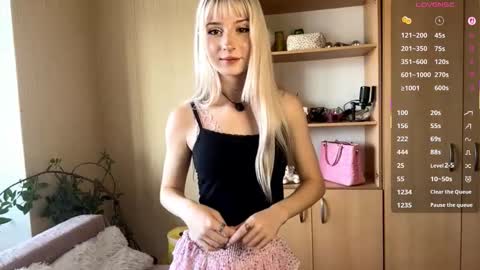 Snapshot of evaqt chatting on November 2025 08:25:01 AM Eva online show from November 2025 08:25:01 AM