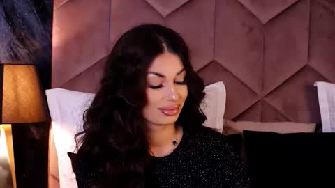 EvaRhea online show from October 2025 02:53:01 AM